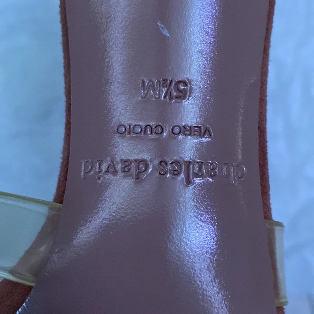 High heels - Picture 4 of 5